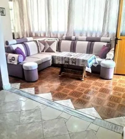 Apartament Rezart *